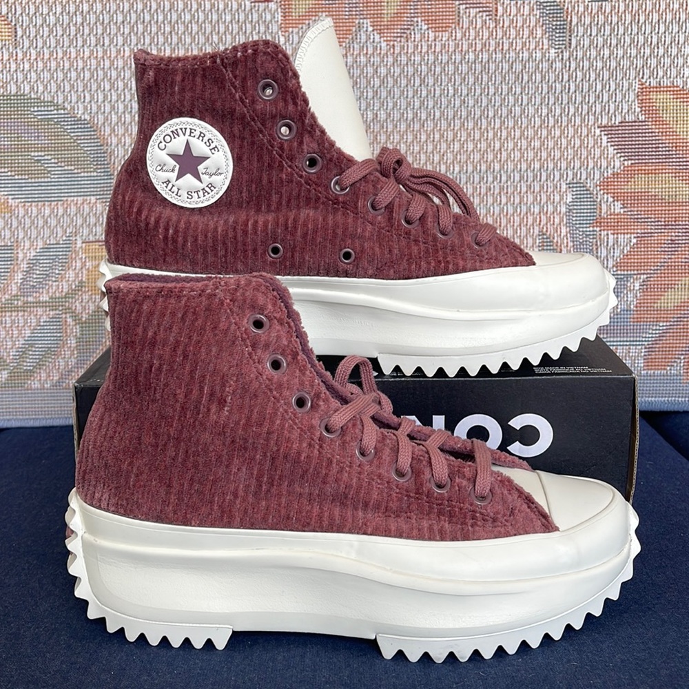 Converse WMNS A03252C
RUN STAR HIKE HI
DARK WINE/SADDLE/EGRET
Platforms